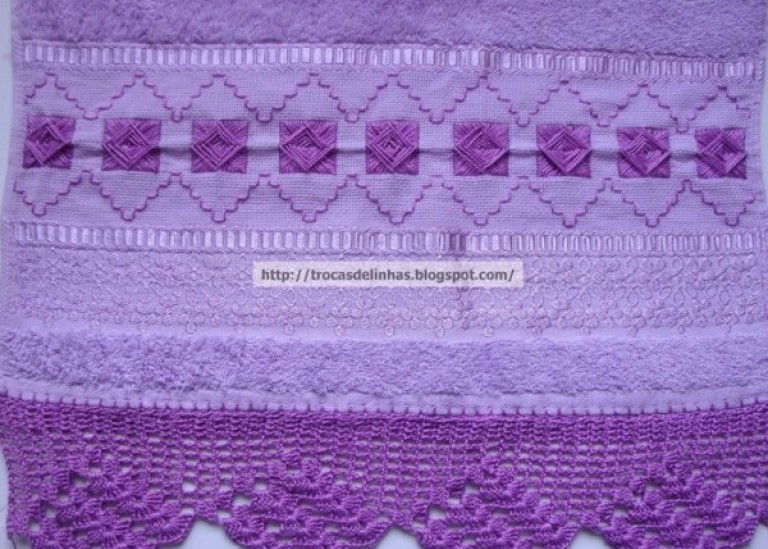Обвязка края крючком и вышивка на полотенце