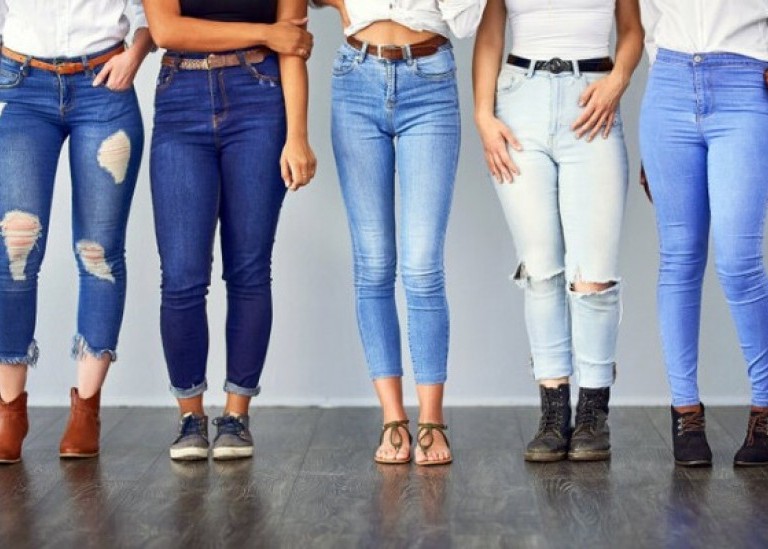 Выбираем женские джинсы