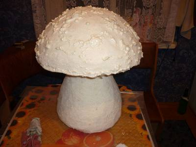 Как сделать грибочки из пенопласта и монтажной пены (21) (400x300, 69Kb)