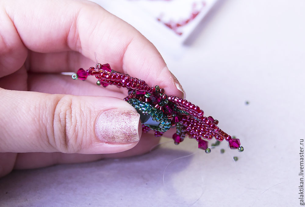 Процесс изготовления цветка-брошки «Фантазия» с кристаллом Swarovski, фото № 26