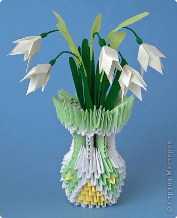 Оригами модульное: Подснежники в вазочке