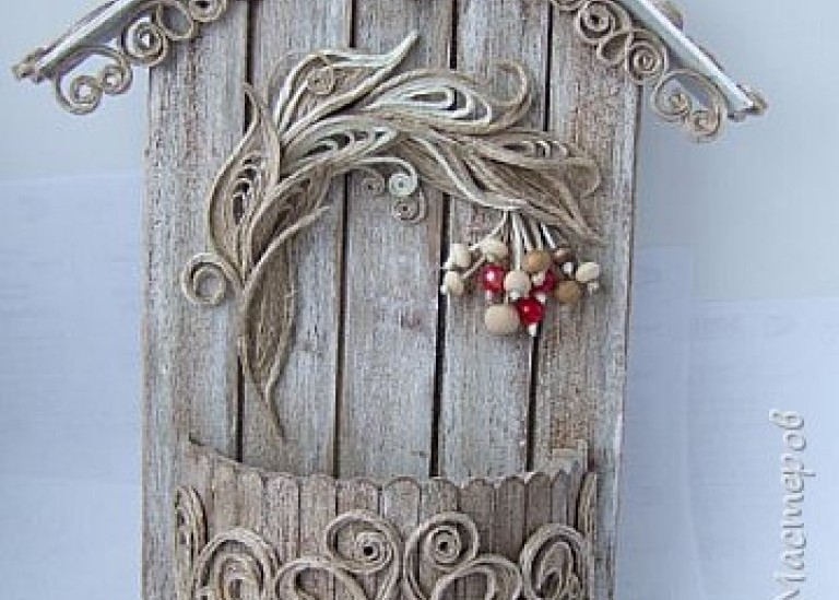 Картонно-деревянно-джутовая ключница «Рябинушка»